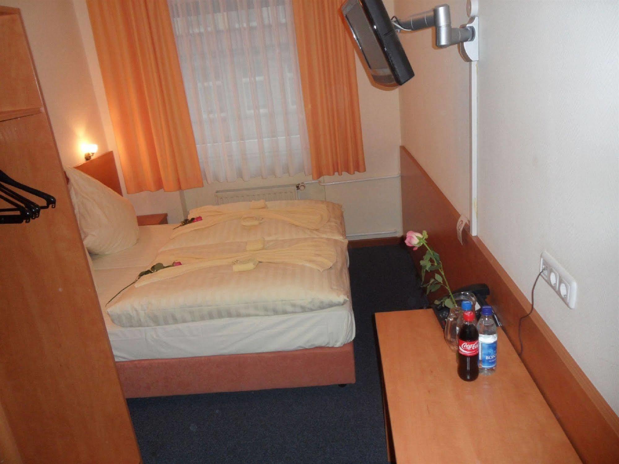 Hotel Union Франкфурт-на-Майне Экстерьер фото